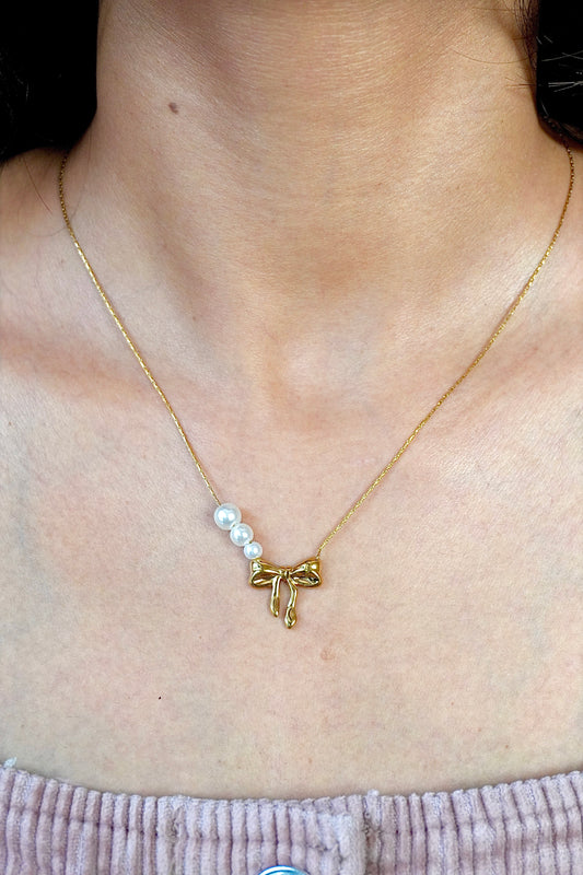 Pearl Bow Knot Necklace