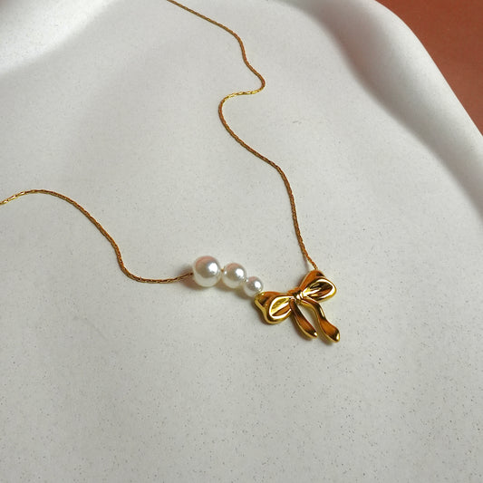 Pearl Bow Knot Necklace