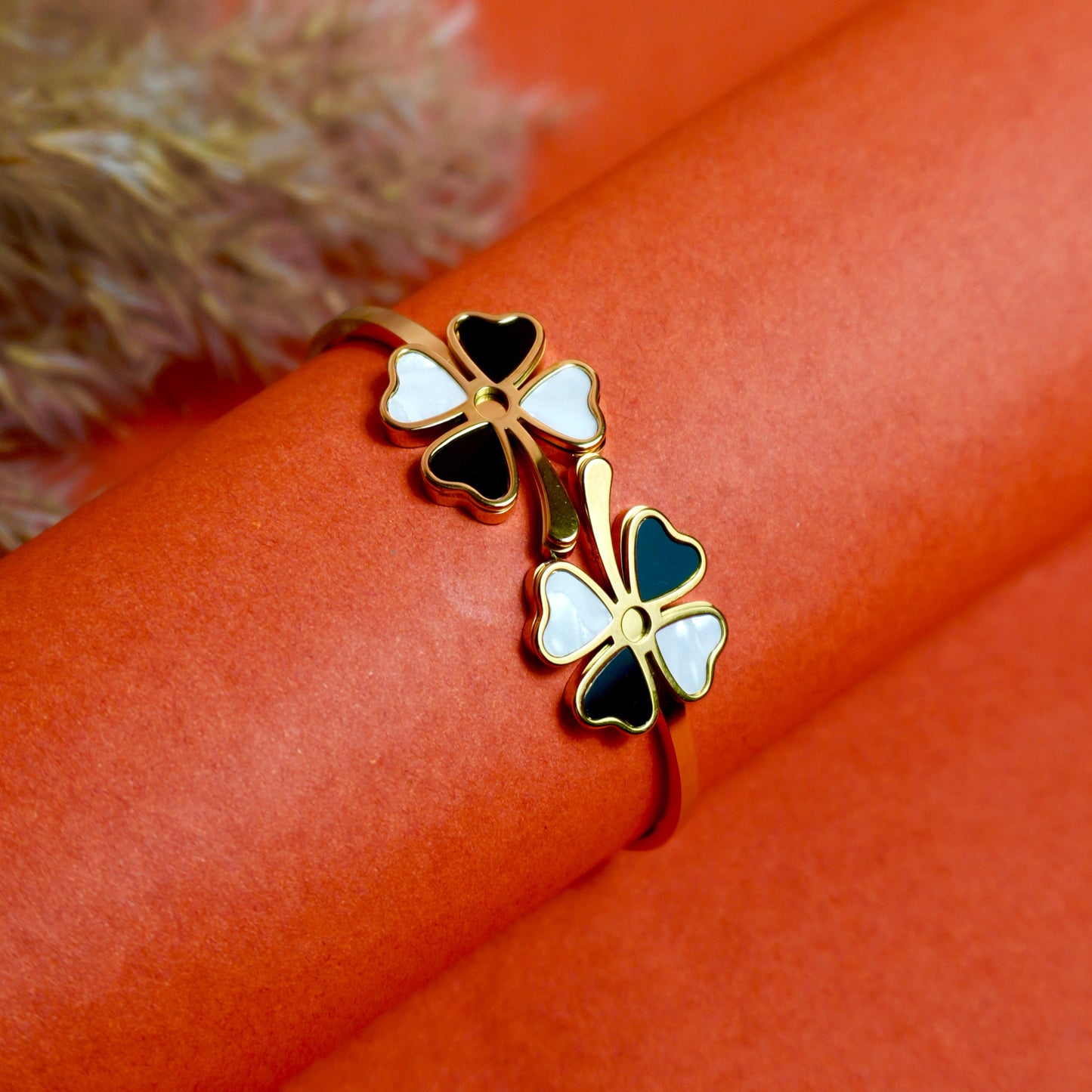 Dual Tone Clover Bracelet